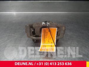 Usagé Etrier de frein (pince) arrière droit Mercedes Vito (639.6) 2.2 109 CDI 16V Prix sur demande proposé par van Deijne Onderdelen Uden B.V.