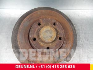 Used Knuckle, rear right Opel Vivaro 2.5 CDTI 16V Price on request offered by van Deijne Onderdelen Uden B.V.