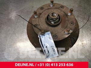 Used Rear wheel bearing Ford Transit 2.2 TDCi 16V Price € 90,75 Inclusive VAT offered by van Deijne Onderdelen Uden B.V.