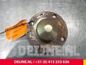 Used Rear wheel bearing Fiat Doblo Cargo (223) 1.3 D 16V Multijet Price on request offered by van Deijne Onderdelen Uden B.V.