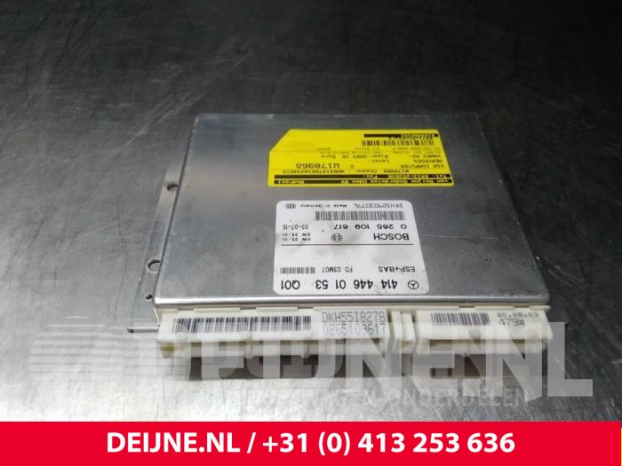 Usagé Ordinateur ESP Mercedes Vaneo (W414) Prix € 48,40 Prix TTC proposé par van Deijne Onderdelen Uden B.V.