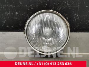 Używane Reflektor prawy Hyundai H-100 2.5 Diesel Cena € 60,50 Z VAT oferowane przez van Deijne Onderdelen Uden B.V.