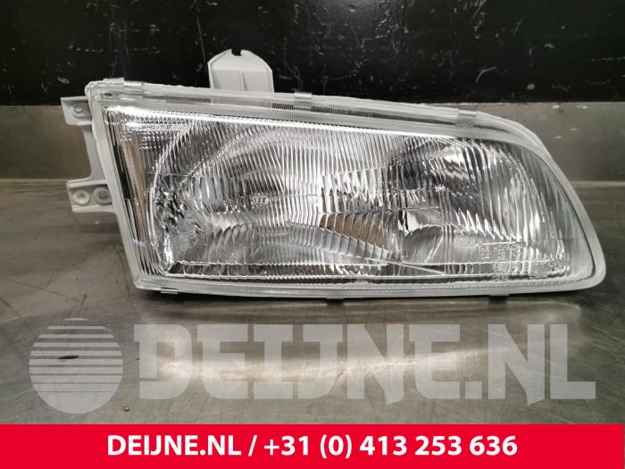 Nowe Reflektor prawy Hyundai H-1/H-200 2.5 CRDi Cargo Cena € 30,25 Z VAT oferowane przez van Deijne Onderdelen Uden B.V.