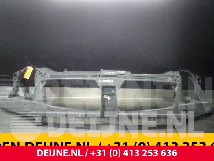 Begagnade Front Renault Mascott Pris € 72,60 Inklusive moms erbjuds av van Deijne Onderdelen Uden B.V.