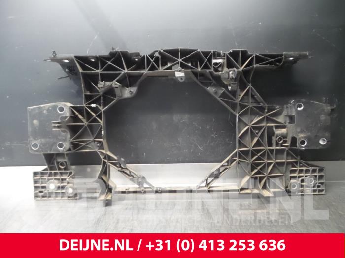 Begagnade Front Renault Megane Pris € 50,00 Marginaltabell erbjuds av van Deijne Onderdelen Uden B.V.