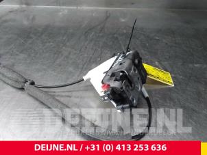 Used Sliding door lock mechanism, left Citroen Berlingo Multispace 1.6 Hdi 16V 110 Price € 48,40 Inclusive VAT offered by van Deijne Onderdelen Uden B.V.