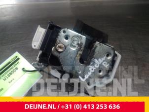 Used Sliding door lock mechanism, right Fiat Fiorino Price € 48,40 Inclusive VAT offered by van Deijne Onderdelen Uden B.V.