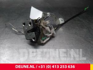 Used Door lock mechanism 2-door, right Mitsubishi Canter 3.0 Di-D 16V 35 Price € 36,30 Inclusive VAT offered by van Deijne Onderdelen Uden B.V.