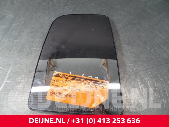 Mirror glass, left from a Volkswagen Crafter 2008
