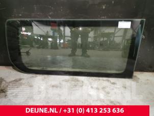 Gebrauchte Zusätzliches Fenster 2-türig links hinten Peugeot Expert Tepee (G9) 2.0 HDi 140 16V Preis € 60,50 Mit Mehrwertsteuer angeboten von van Deijne Onderdelen Uden B.V.