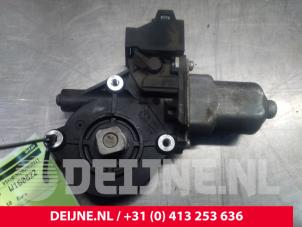 Used Door window motor Nissan NV 200 (M20M) 1.5 dCi 86 Price on request offered by van Deijne Onderdelen Uden B.V.