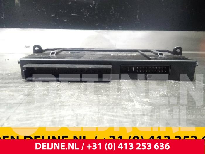 Używane Modul Comfort BMW 1-Serie Cena € 70,00 Procedura marży oferowane przez van Deijne Onderdelen Uden B.V.
