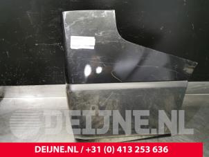 Używane Naroznik zderzaka prawy tyl Renault Trafic (1FL/2FL/3FL/4FL) Cena € 48,40 Z VAT oferowane przez van Deijne Onderdelen Uden B.V.