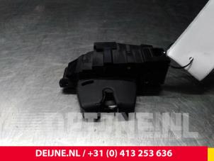 Used Tailgate lock mechanism Citroen Berlingo Multispace Price € 12,10 Inclusive VAT offered by van Deijne Onderdelen Uden B.V.