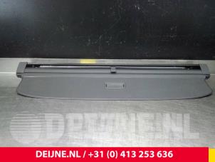 Używane Plandeka przedzialu bagazowego Audi A4 Cena € 100,00 Procedura marży oferowane przez van Deijne Onderdelen Uden B.V.