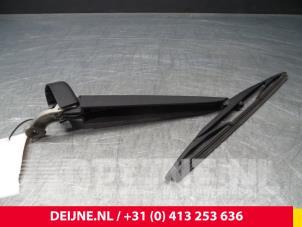 Used Rear wiper arm Ford Focus Price € 5,00 Margin scheme offered by van Deijne Onderdelen Uden B.V.