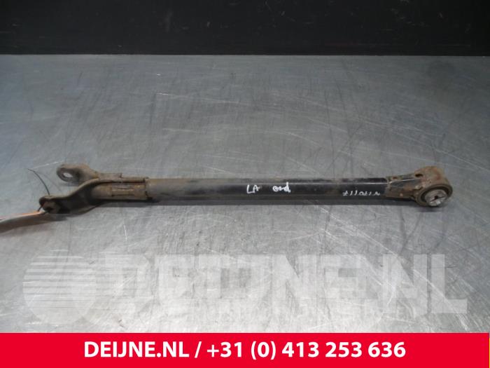 Rear lower wishbone, left from a Fiat Doblo Cargo (263) 1.3 MJ 16V Euro 4 2011