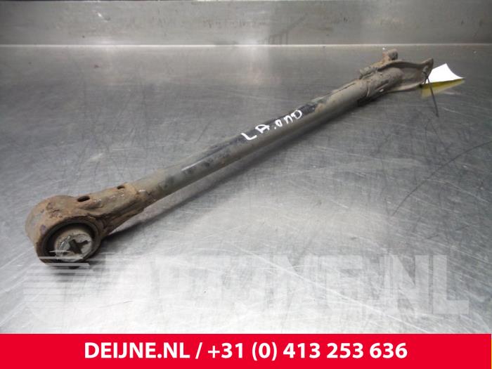 Rear lower wishbone, left from a Fiat Doblo Cargo (263) 1.3 MJ 16V DPF Euro 5 2011