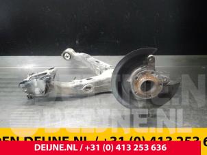 Used Rear lower wishbone, left Peugeot Expert (VA/VB/VE/VF/VY) 2.0 Blue HDi 120 16V Price on request offered by van Deijne Onderdelen Uden B.V.