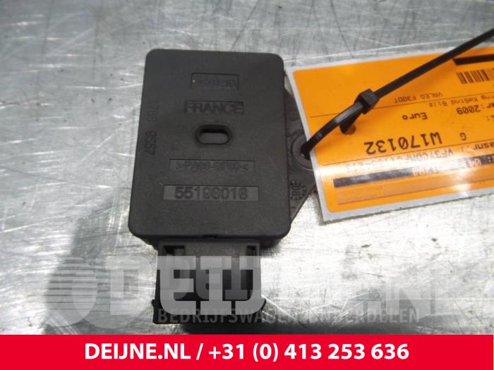 Używane Modul (rózne) Peugeot Boxer (U9) 3.0 HDi 160 Euro 4 Cena € 24,20 Z VAT oferowane przez van Deijne Onderdelen Uden B.V.