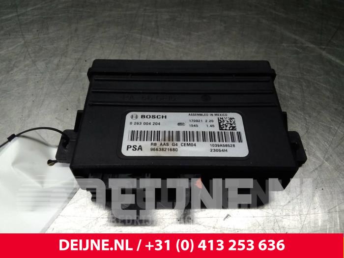 Begagnade PDC-modul Citroen Berlingo 1.6 BlueHDI 100 Pris € 12,10 Inklusive moms erbjuds av van Deijne Onderdelen Uden B.V.