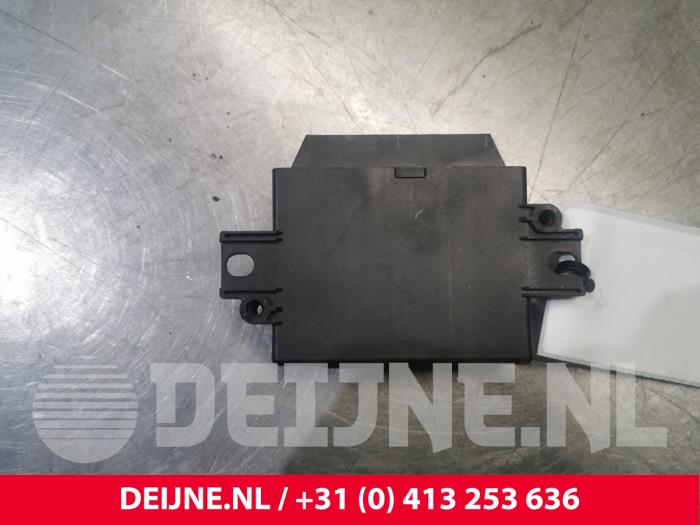 Begagnade PDC-modul Renault Master III (FV) 2.3 dCi 145 16V FWD Pris € 72,60 Inklusive moms erbjuds av van Deijne Onderdelen Uden B.V.