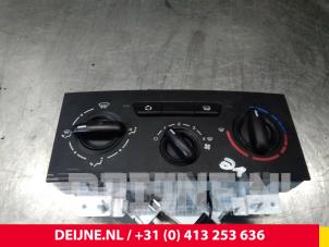 Usados Panel de control de calefacción Citroen Berlingo Multispace 1.6 Hdi 16V 110 Precio € 30,25 IVA incluido ofrecido por van Deijne Onderdelen Uden B.V.