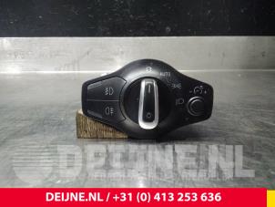 Usados Interruptor de luz Audi A4 Avant (B8) 2.0 TDI 16V Precio € 25,00 Norma de margen ofrecido por van Deijne Onderdelen Uden B.V.