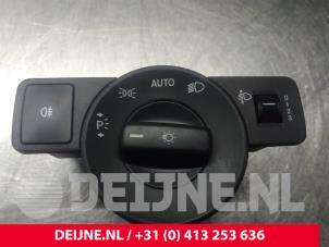Używane Przelacznik swiatel Mercedes Vito Tourer (447.7) 2.2 114 CDI 16V Cena € 36,30 Z VAT oferowane przez van Deijne Onderdelen Uden B.V.