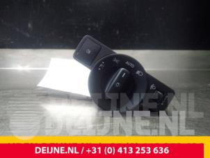 Used Light switch Mercedes Vito (447.6) 2.2 114 CDI 16V Price € 36,30 Inclusive VAT offered by van Deijne Onderdelen Uden B.V.
