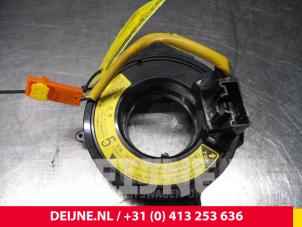 Used Airbag clock spring Toyota HiAce II 2.5 D4-D 117 Price € 42,35 Inclusive VAT offered by van Deijne Onderdelen Uden B.V.