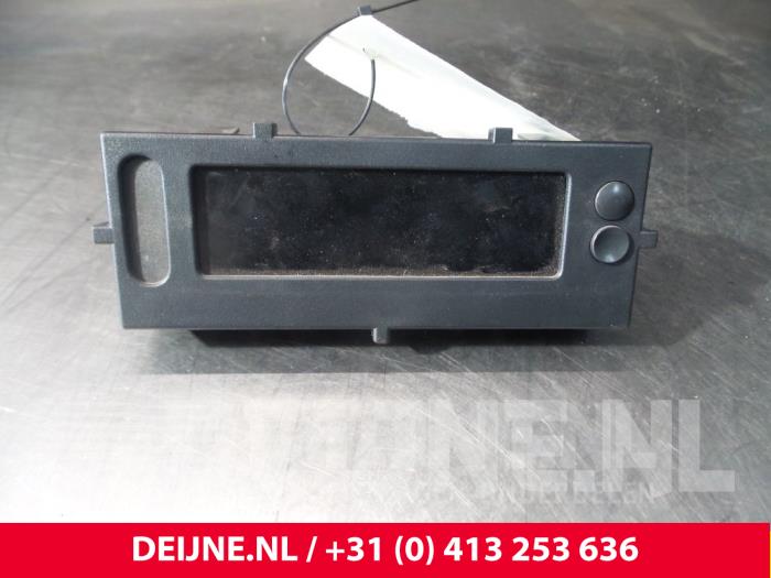 Begagnade Innerdisplay Renault Kangoo Pris € 14,52 Inklusive moms erbjuds av van Deijne Onderdelen Uden B.V.