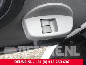 Used Electric window switch Nissan NV 200 Price € 24,20 Inclusive VAT offered by van Deijne Onderdelen Uden B.V.