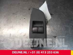Used Electric window switch Nissan NV 200 Evalia (M20M) 1.5 dCi 110 Price € 24,20 Inclusive VAT offered by van Deijne Onderdelen Uden B.V.