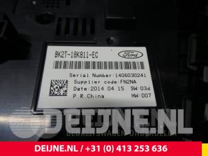 Gebrauchte Radiobedienfeld Ford Transit 2.2 TDCi 16V Euro 5 RWD Preis € 48,40 Mit Mehrwertsteuer angeboten von van Deijne Onderdelen Uden B.V.