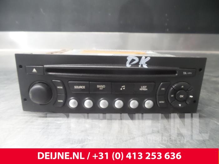 Radio de un Fiat Scudo (270) 2.0 D Multijet 4x4 2007