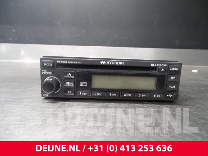 Radio van een Hyundai H300 2007