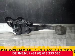 Used Brake pedal Mercedes Sprinter 3,5t (907.6/910.6) 311 CDI 2.1 D FWD Price € 48,40 Inclusive VAT offered by van Deijne Onderdelen Uden B.V.