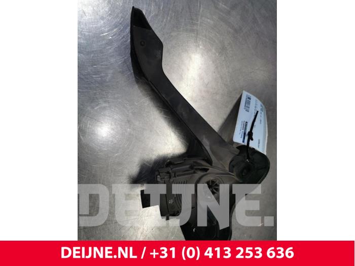 Accelerator pedal from a Ford Transit Custom 2.2 TDCi 16V 2013