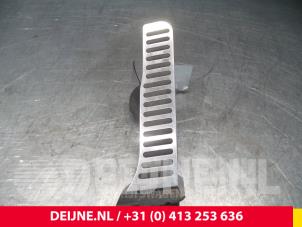 Used Accelerator pedal Volkswagen Golf Price € 30,00 Margin scheme offered by van Deijne Onderdelen Uden B.V.