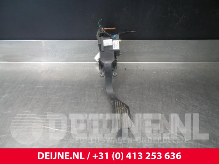 Begagnade Gaspedal Hyundai H200 Pris € 24,20 Inklusive moms erbjuds av van Deijne Onderdelen Uden B.V.