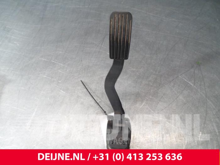 Używane Pedal gazu Peugeot 307 Cena € 40,00 Procedura marży oferowane przez van Deijne Onderdelen Uden B.V.