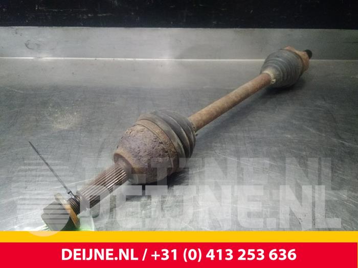 Usagé Cardan gauche (transmission) Ford Transit Prix € 84,70 Prix TTC proposé par van Deijne Onderdelen Uden B.V.