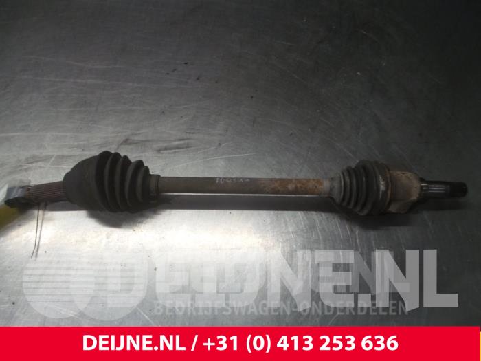 Usagé Cardan gauche (transmission) Ford Transit Prix € 84,70 Prix TTC proposé par van Deijne Onderdelen Uden B.V.