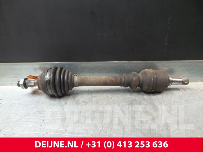 Gebrauchte Antriebswelle links vorne Citroen Berlingo Preis € 24,20 Mit Mehrwertsteuer angeboten von van Deijne Onderdelen Uden B.V.