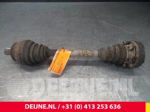 Used Front drive shaft, right Volkswagen Transporter Price € 72,60 Inclusive VAT offered by van Deijne Onderdelen Uden B.V.