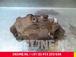 Used Front brake calliper, left Volkswagen LT II 2.8 TDI Price on request offered by van Deijne Onderdelen Uden B.V.