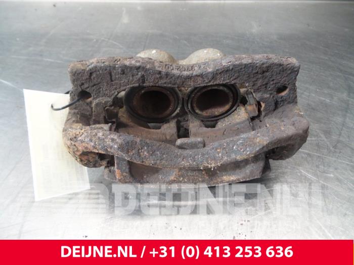 Gebrauchte Bremszange links vorne Iveco New Daily III 29L10V Preis € 30,25 Mit Mehrwertsteuer angeboten von van Deijne Onderdelen Uden B.V.