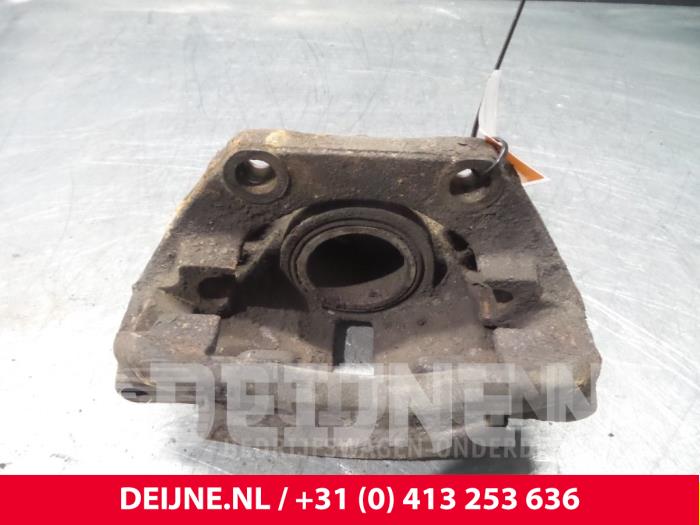 Gebrauchte Bremszange links vorne Renault Kangoo Express (FC) 1.5 dCi 68 Preis € 12,10 Mit Mehrwertsteuer angeboten von van Deijne Onderdelen Uden B.V.