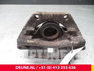 Used Front brake calliper, right Nissan Kubistar Price on request offered by van Deijne Onderdelen Uden B.V.